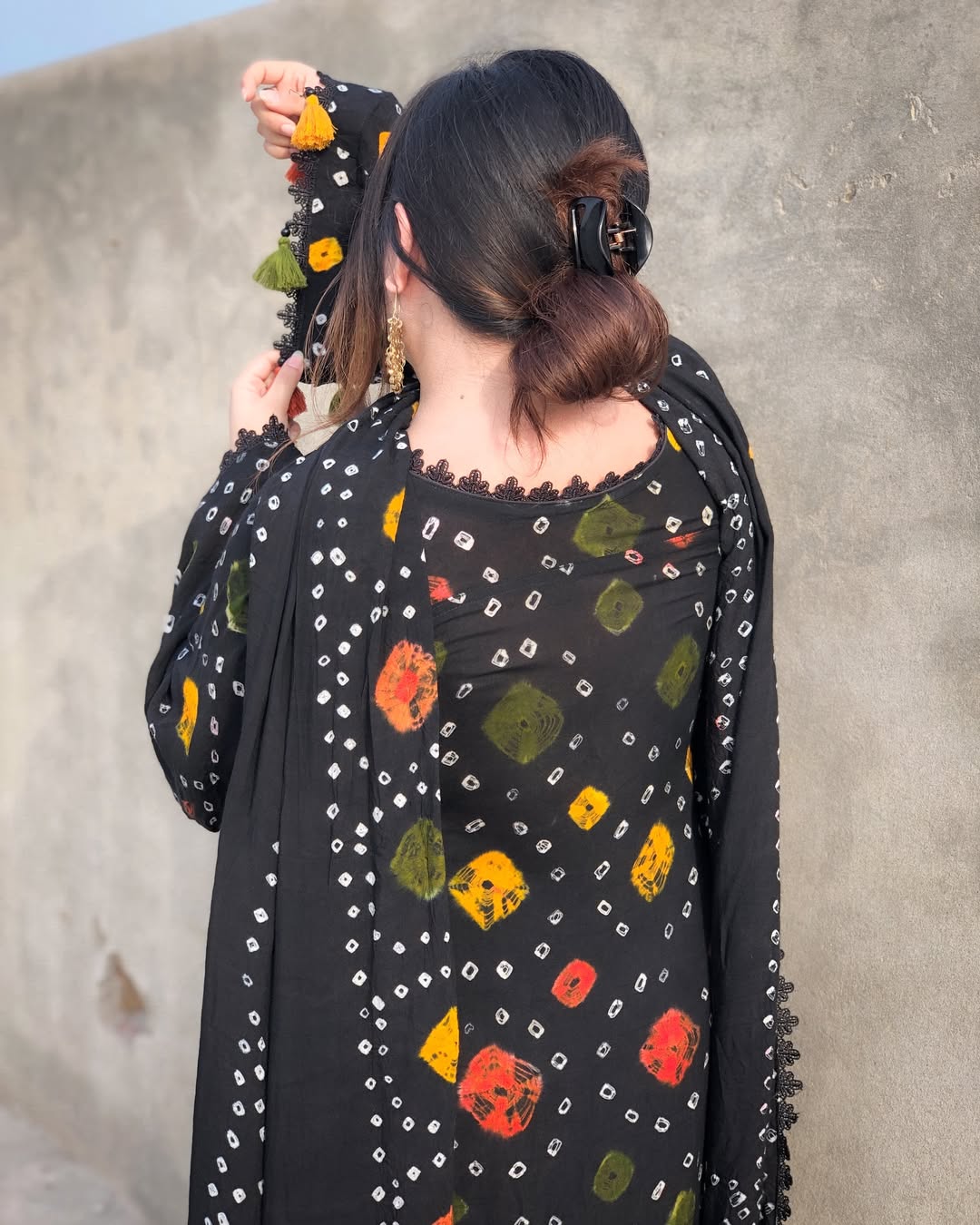 Black Lillan Chunri 3 Piece Suits