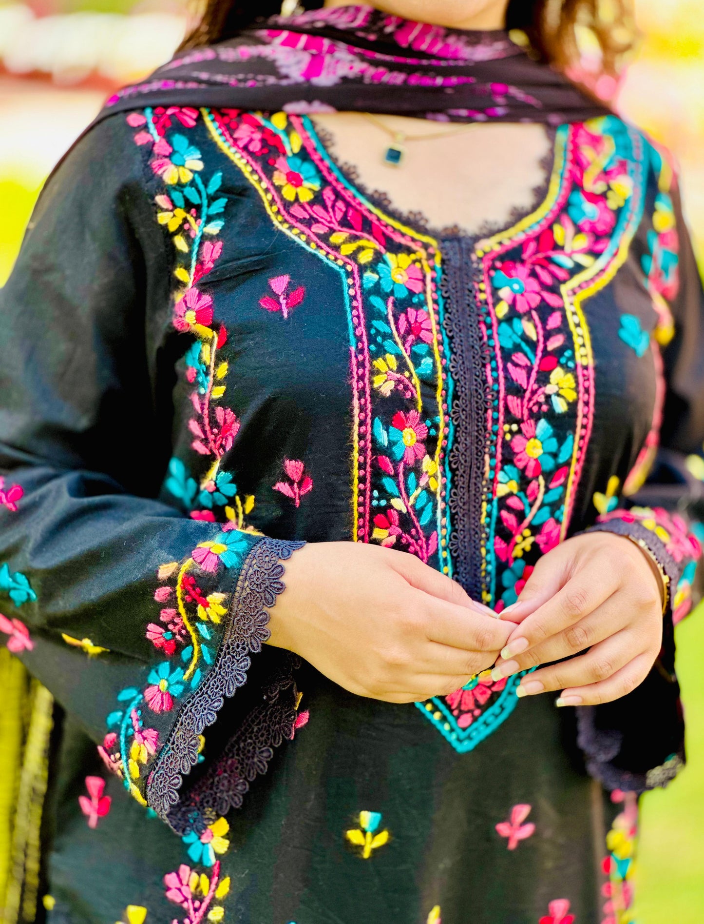 Black Pakka Boor Lawn 3 Piece Suit